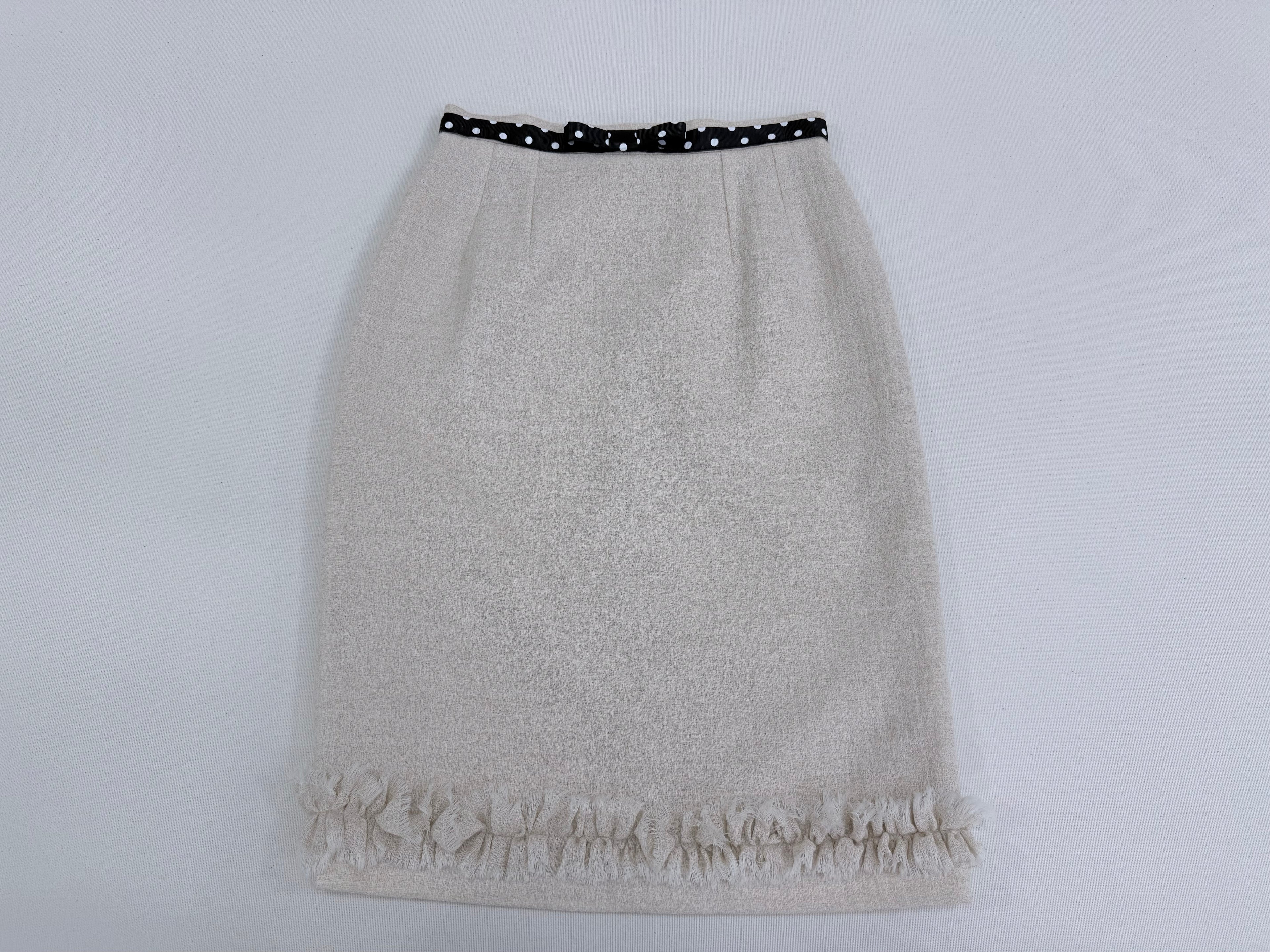 Nude skirt